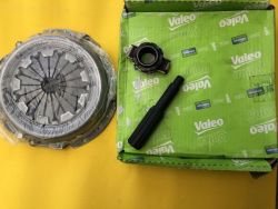 Комплект зчеплення для ВАЗ 2110, 11,12 (кошик-диск-вижимний) "Valeo"